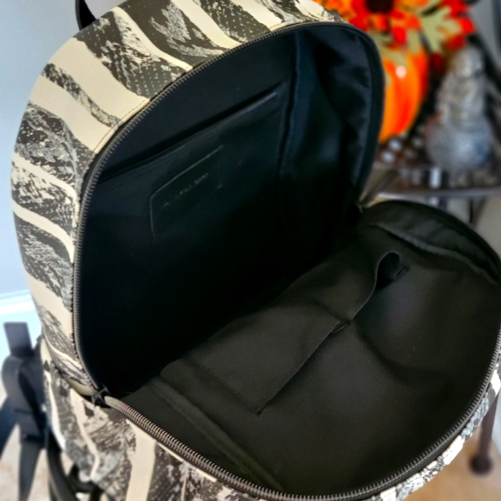 Calvin Klein Jeans Collection Fall 2018  Backpack - Picture 13 of 16